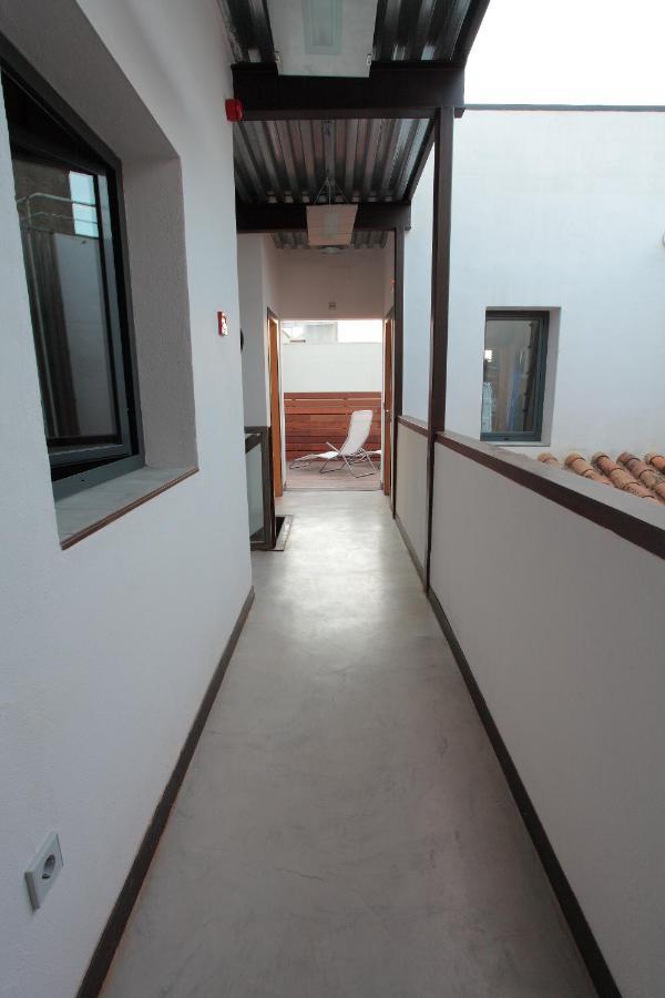 Traveller Box Hostel Seville Exterior photo